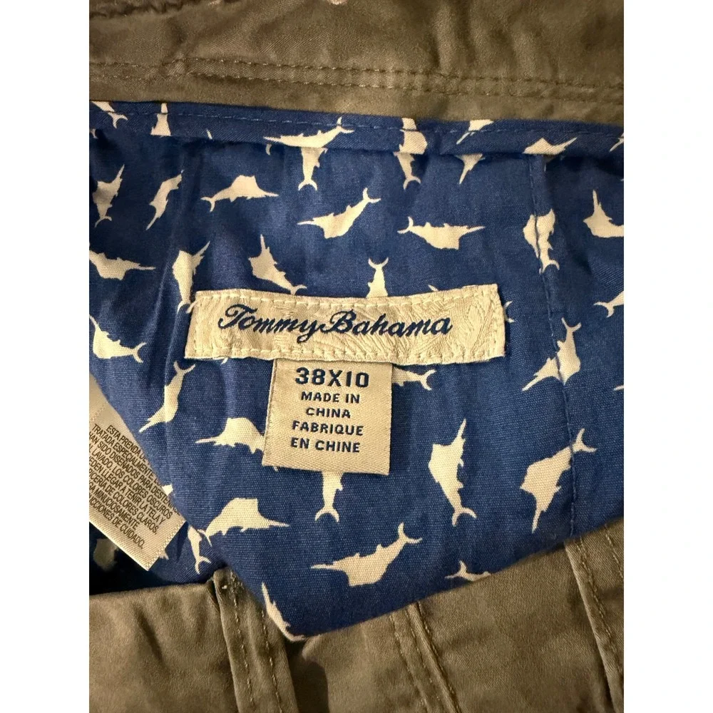 Tommy Bahama Boracay Shorts Mens 38 Gray Cotton Tencel Blend FlatFront 10 Inseam